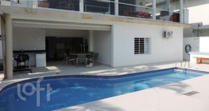 Image 17 - 341153