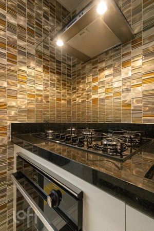 Image 18 - 343785