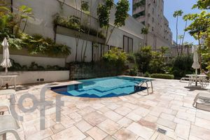Image 37 - 344015