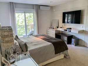 Image 18 - 344615