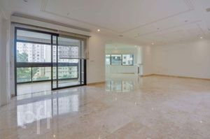 Image 32 - 345674
