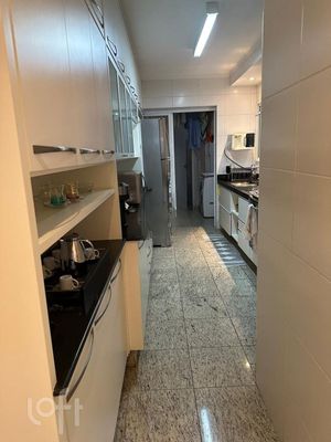 Image 11 - 346377