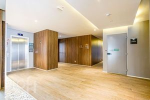 Image 7 - 346486