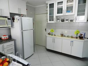 Image 12 - 346528