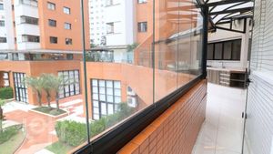 Image 30 - 347027