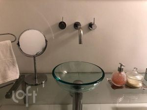 Image 19 - 347410