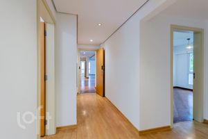 Image 11 - 347458