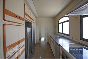 Image 6 - 347849