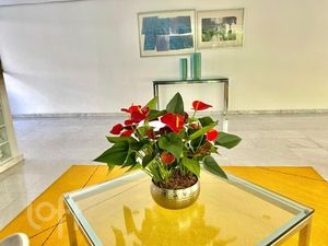 Image 19 - 347854