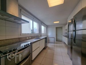 Image 14 - 348234