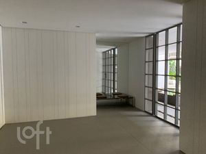 Image 16 - 348399