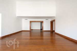 Image 21 - 348428