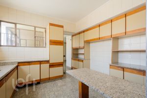 Image 13 - 348428