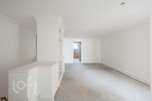 Image 14 - 348428