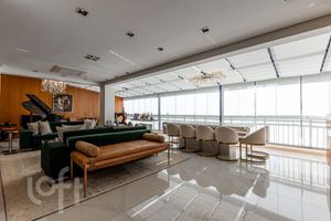 Image 12 - 348674