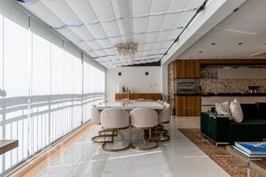 Image 20 - 348674