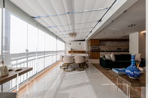Image 19 - 348674