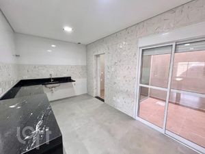Image 10 - 348715
