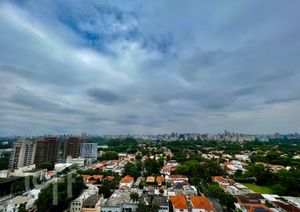 Image 18 - 348740