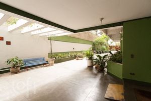 Image 17 - 348925