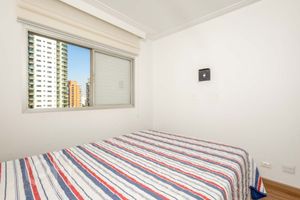 Image 18 - 349176