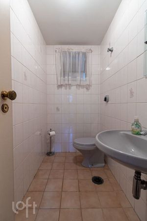Image 38 - 349237