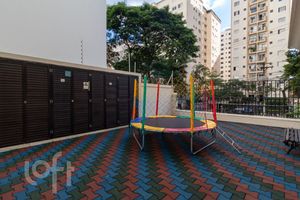 Image 60 - 349237