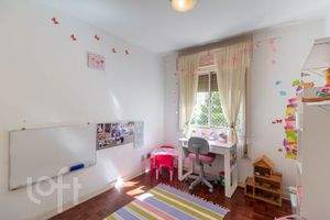 Image 22 - 349237