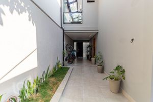Image 32 - 349794