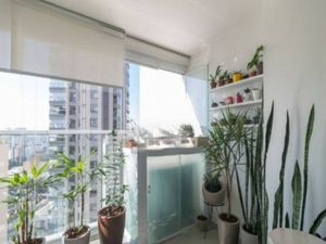 Image 6 - 350327