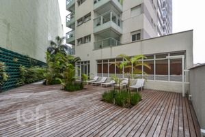 Image 20 - 350584