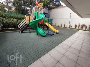 Image 20 - 351052