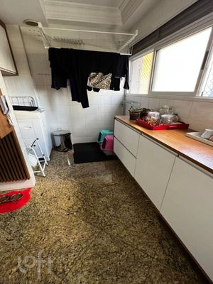 Image 16 - 351239