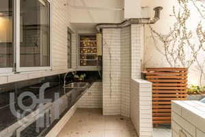 Image 9 - 351528