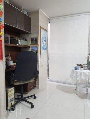 Image 3 - 352033