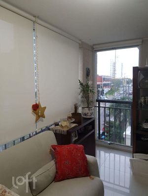 Image 1 - 352033