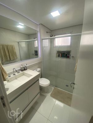 Image 9 - 352174