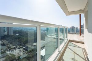 Image 6 - 352623