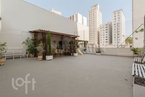 Image 17 - 352690