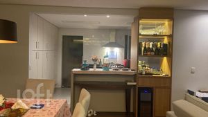 Image 19 - 353025