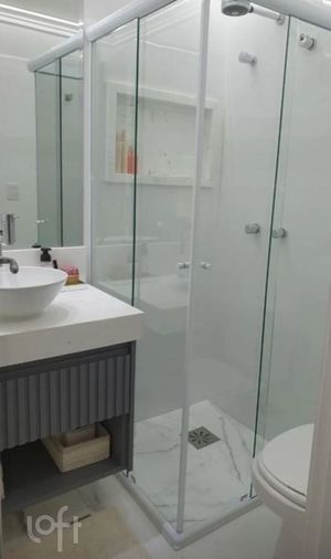 Image 19 - 353206