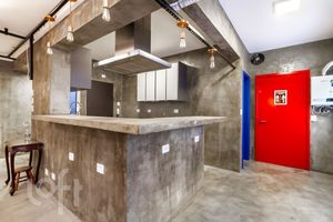 Image 5 - 353301
