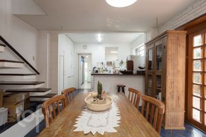 Image 10 - 353427