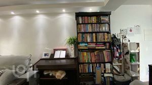 Image 13 - 353506