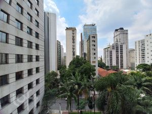 Image 19 - 353564