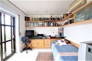 Image 19 - 353566