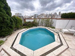 Image 10 - 353566