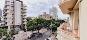 Image 17 - 353698