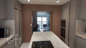 Image 24 - 353787