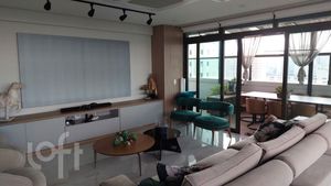Image 7 - 353787